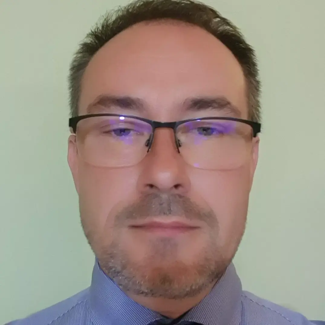 Dr. Vlad Grecu